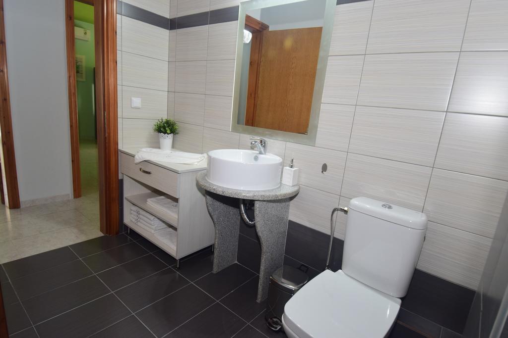 Bourlis Apartments Ασπροβάλτα Εξωτερικό φωτογραφία