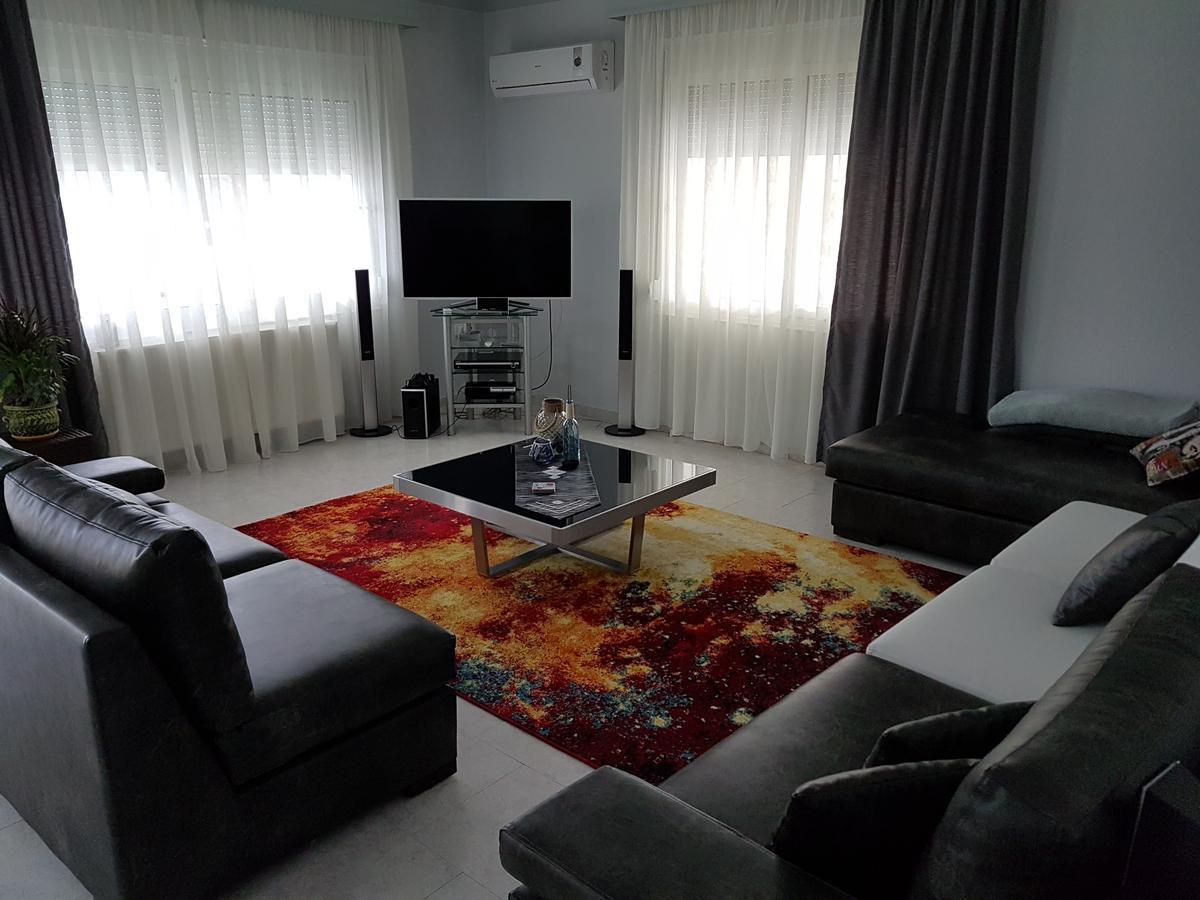 Bourlis Apartments Ασπροβάλτα Εξωτερικό φωτογραφία